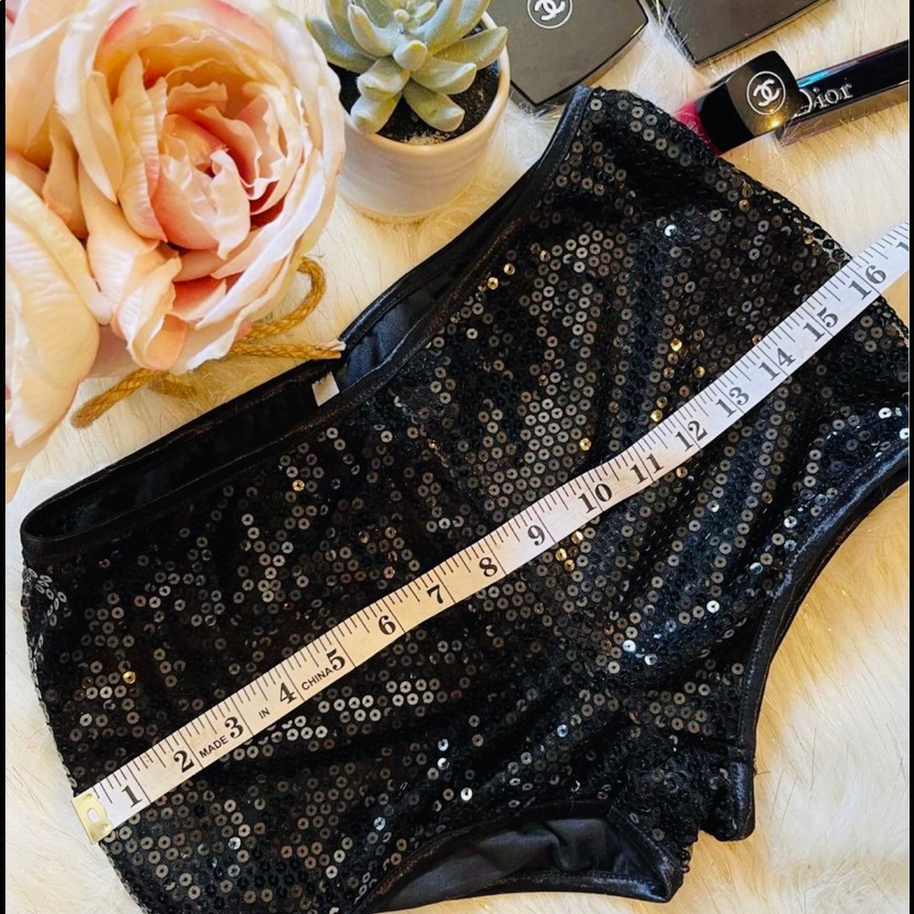 Classy Sequins shorts